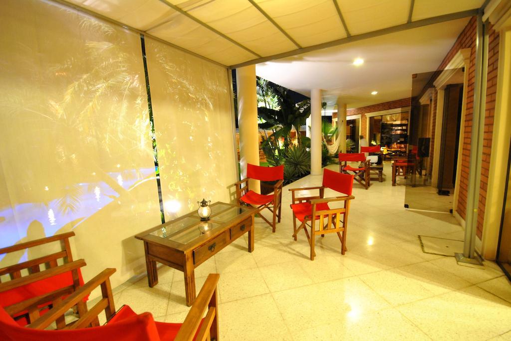 Villa Floreal Hotel Boutique Асунсион Екстериор снимка